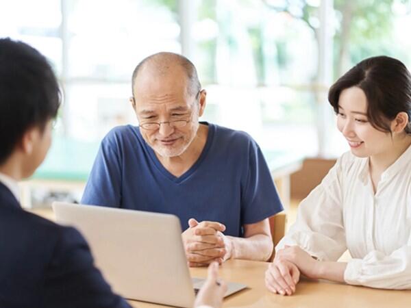 高齢者あんしんセンター森の小径（常勤）の社会福祉士求人メイン写真1