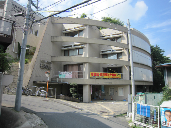 介護老人保健施設 樹の丘（非常勤）の社会福祉士求人メイン写真1