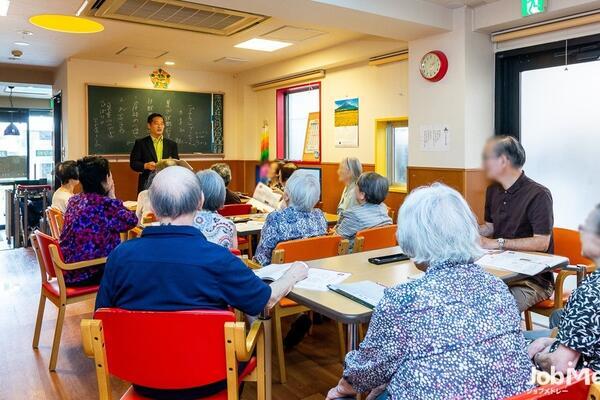 おとなの学校 南青山校（常勤）の介護職求人メイン写真1