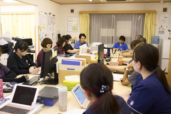 横浜在宅診療クリニック（事務長 / 常勤） の医療事務求人メイン写真1