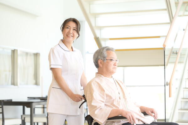 市ケ尾病院（常勤）の看護助手求人メイン写真2