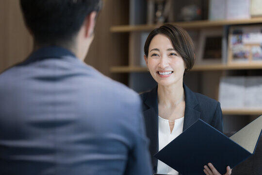 (株)LEOC 大手町本社（産業保健師/正社員）の看護師求人メイン写真1